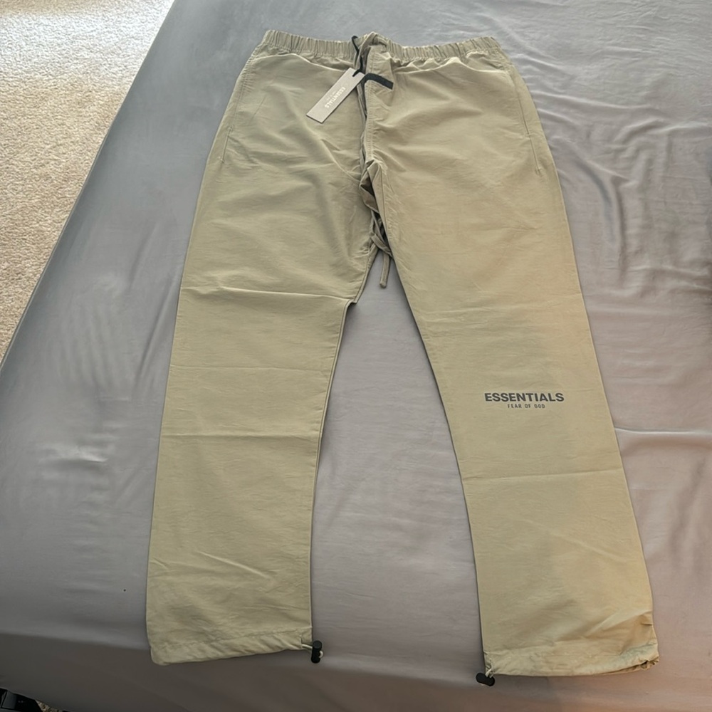 NWT ESSENTIALS Pant